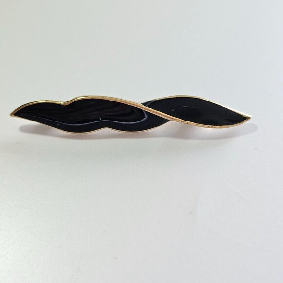Gold plated black enamel brooch - Picture 10 of 10